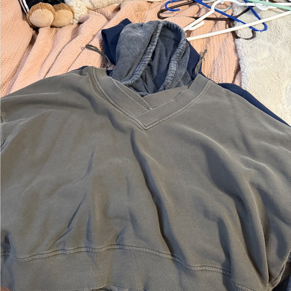 Aerie Charcoal V-Neck Hoodie